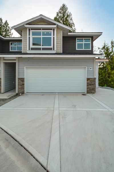 Home Driveway Installation in Corona